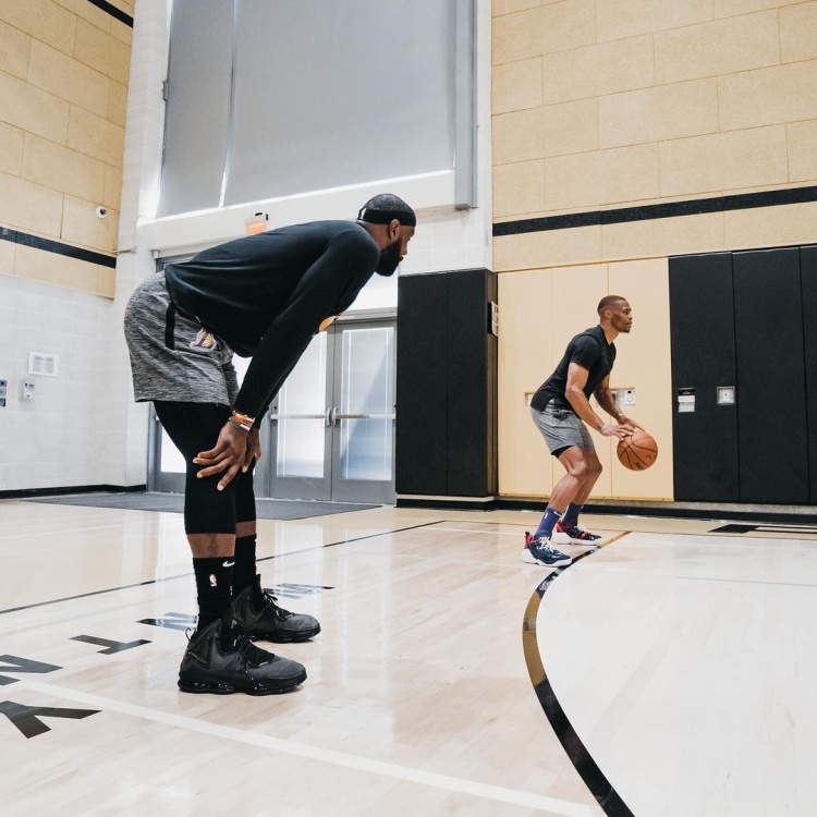 轮转的到位 轮转的到位